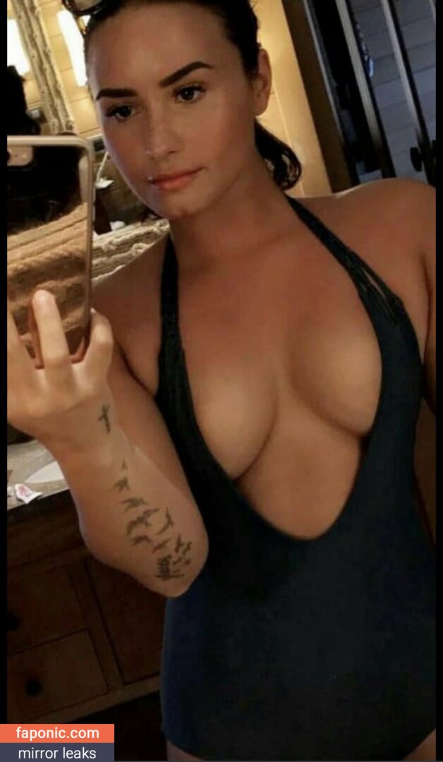 Demi Lovato, ddlovato, https:, tonia_williams Meztelen kiszivárgások OnlyFans Fotó #10