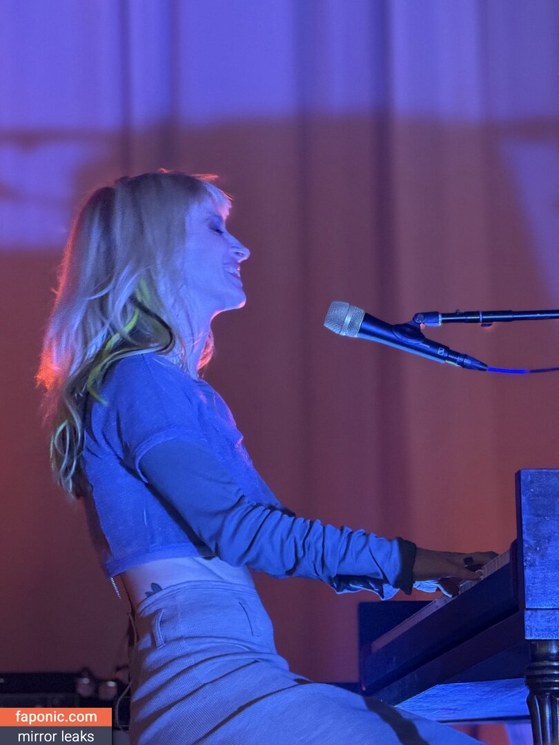 Hayley Williams, meepyfreepy, yelyahwilliams Meztelen kiszivárgások OnlyFans Fotó #608
