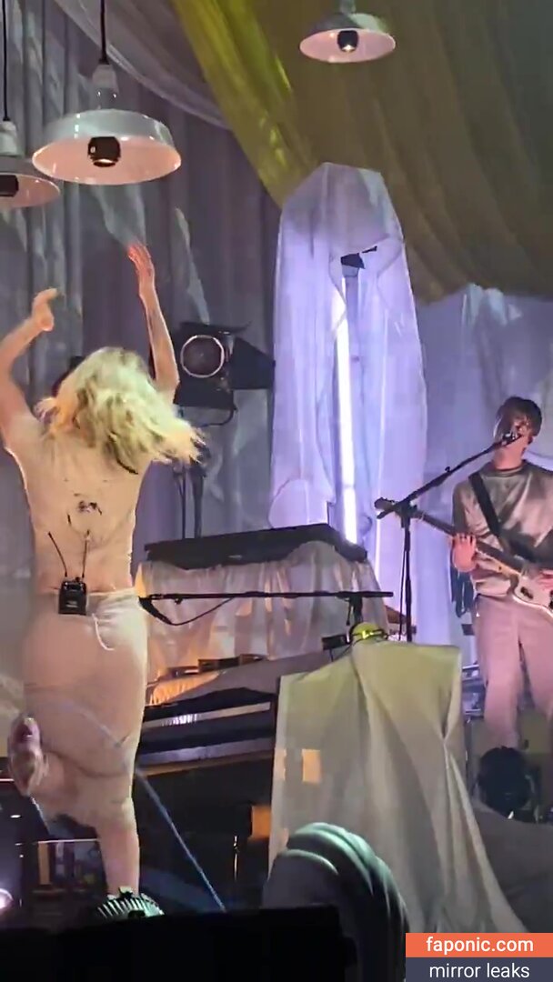 Hayley Williams, meepyfreepy, yelyahwilliams Meztelen kiszivárgások OnlyFans Fotó #671