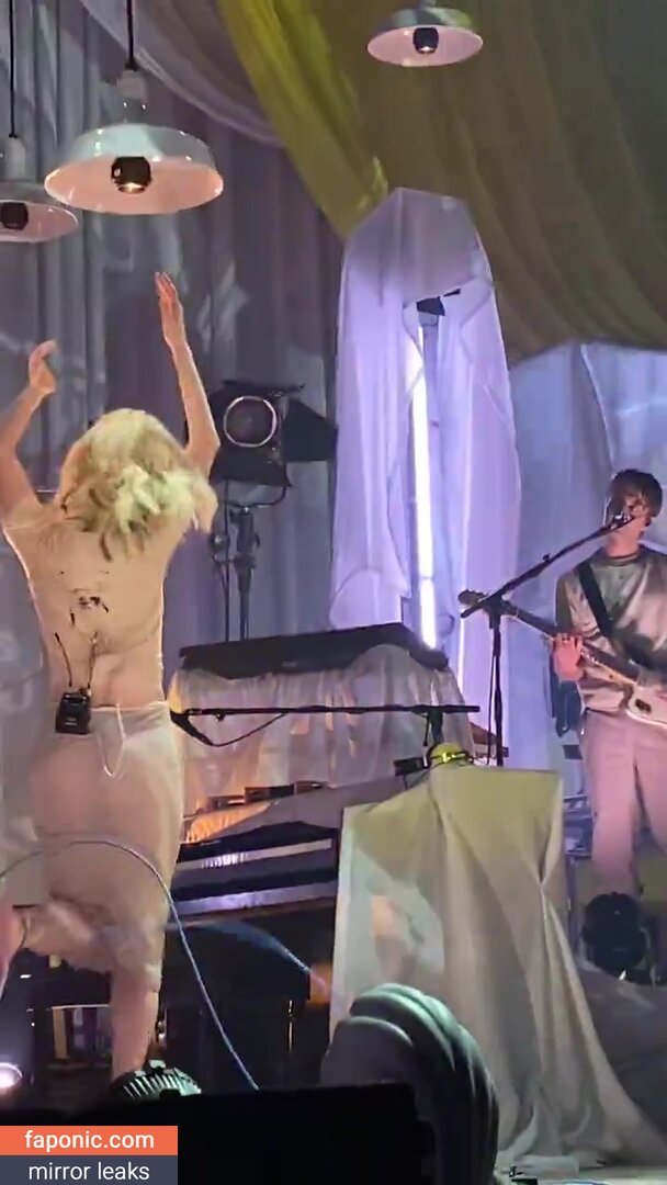 Hayley Williams, meepyfreepy, yelyahwilliams Meztelen kiszivárgások OnlyFans Fotó #672