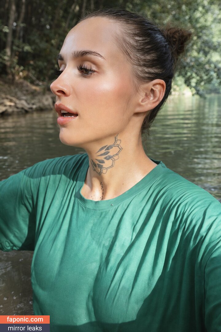 Kelly Walach, https: Meztelen kiszivárgások  Fotó #7