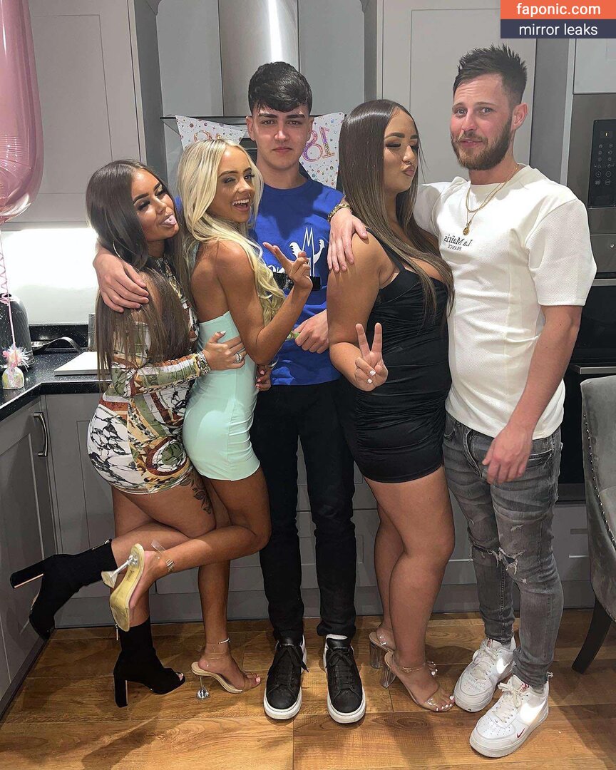 amy_nicolexx, amythompson893, petitesneakylink Meztelen kiszivárgások OnlyFans Fotó #3