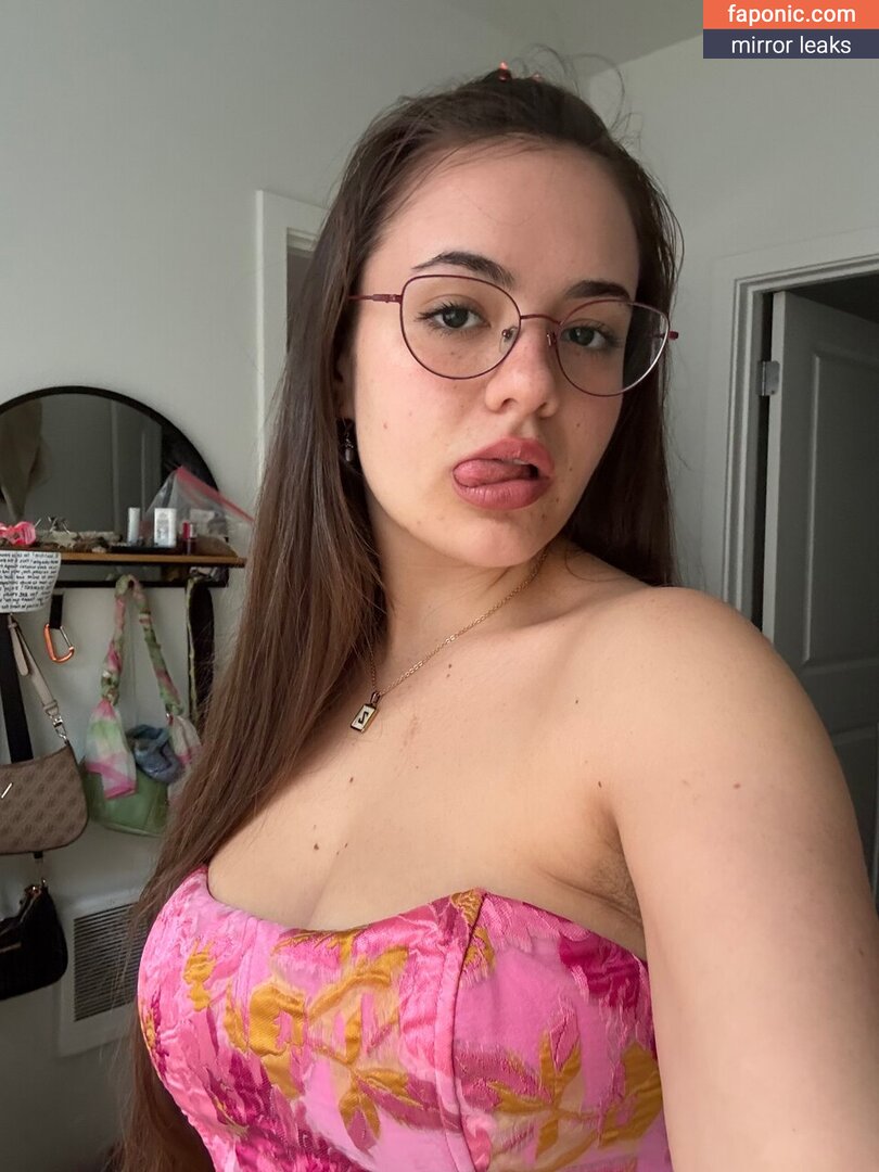 reginababyy Meztelen kiszivárgások  Fotó #18