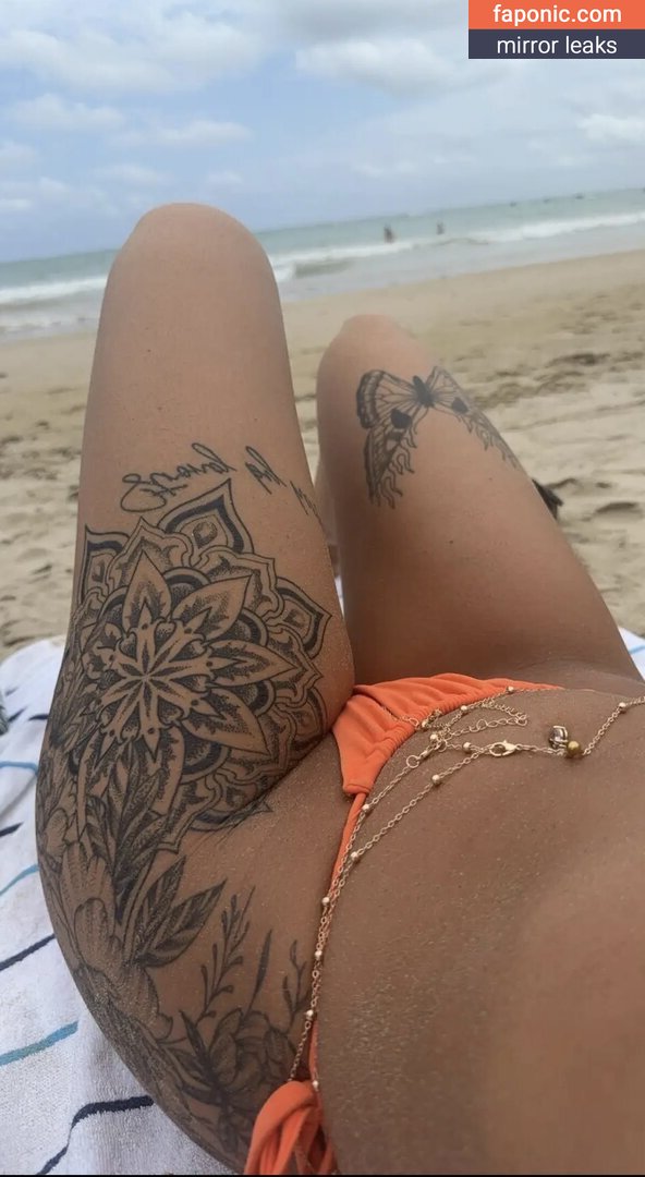 Petitetattedplati, Ronika Eskins, ronika_eskins Meztelen kiszivárgások OnlyFans Fotó #13