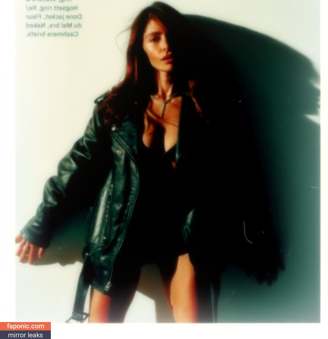 Sarah Shahi, sarahshahi Meztelen kiszivárgások  Fotó #57