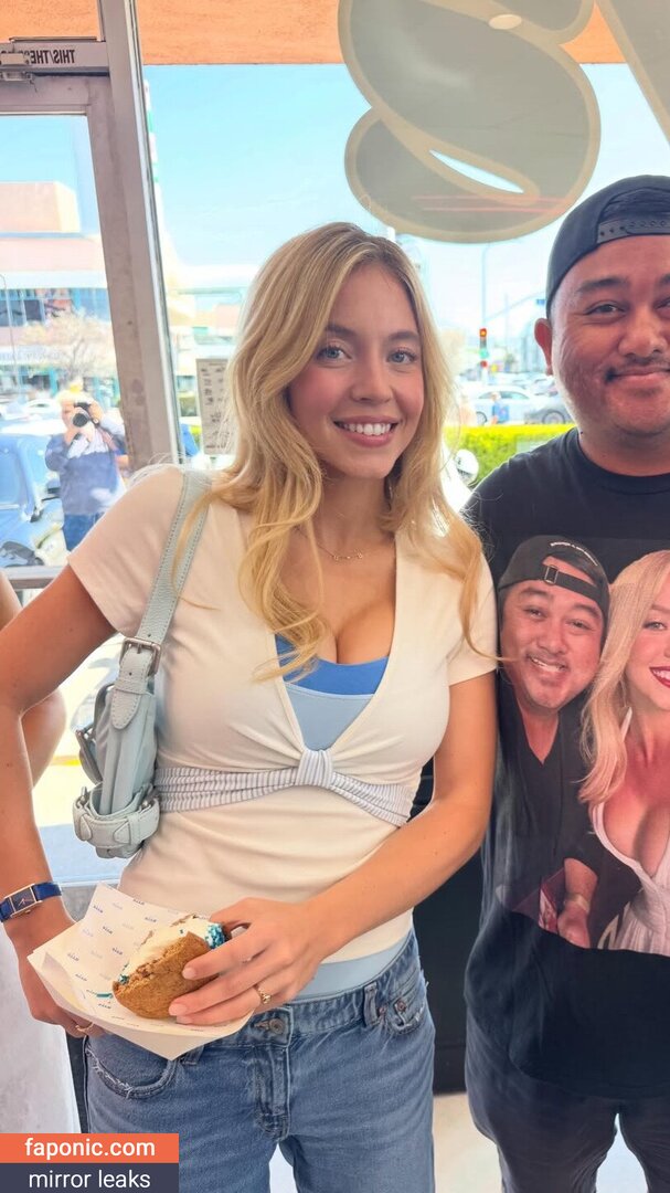 Sydney Sweeney, gal_gadot, sydney_sweeney Meztelen kiszivárgások OnlyFans Fotó #47