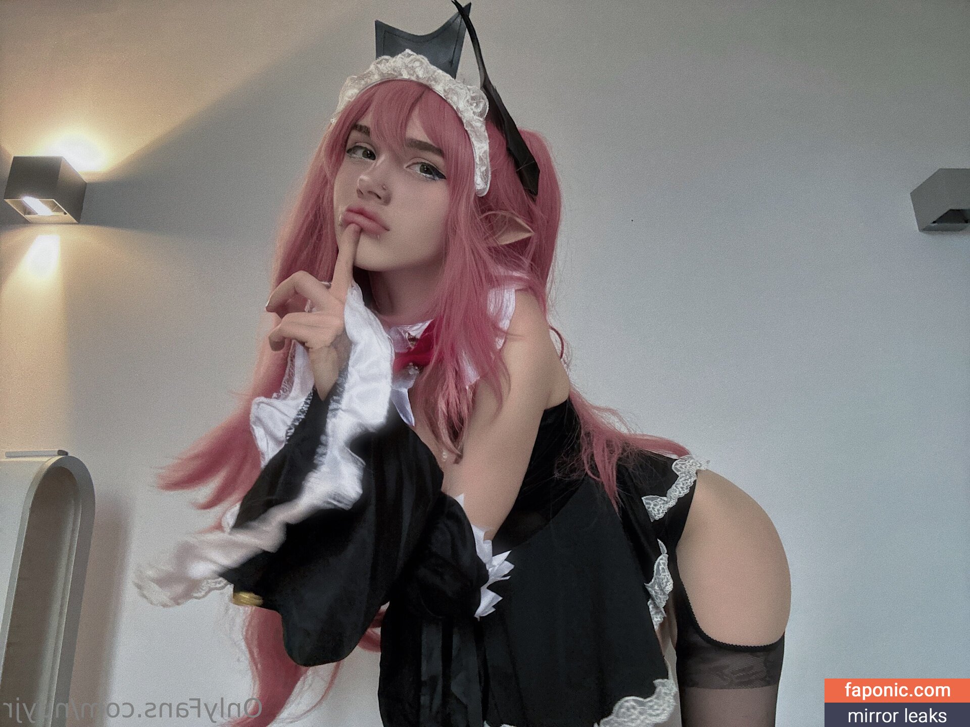 Nuyjr, nuyjrr Meztelen kiszivárgások OnlyFans Fotó #28