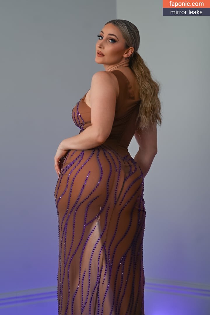Holly Wolf, HollytWolf, hollywolf, hollywolfirl, veronicafettx, wolfofthewild Meztelen kiszivárgások OnlyFans/Patreon Fotó #13