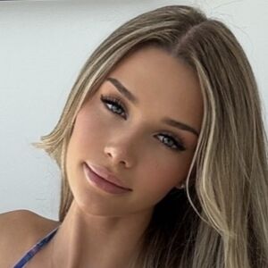 Khloexoxo