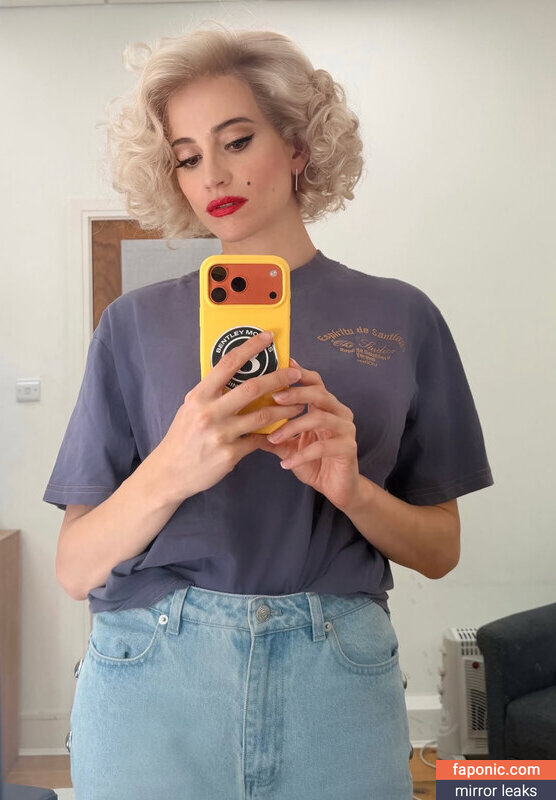 Pixie Lott, pixielott Meztelen kiszivárgások  Fotó #44