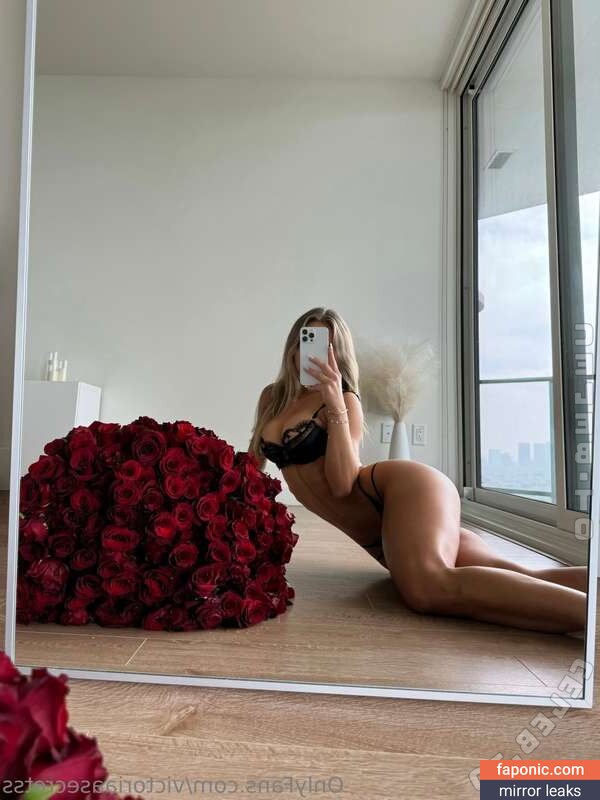 https:, victoriaasecretss, victoriatweeets, victoriaunfiltered Meztelen kiszivárgások OnlyFans Fotó #26
