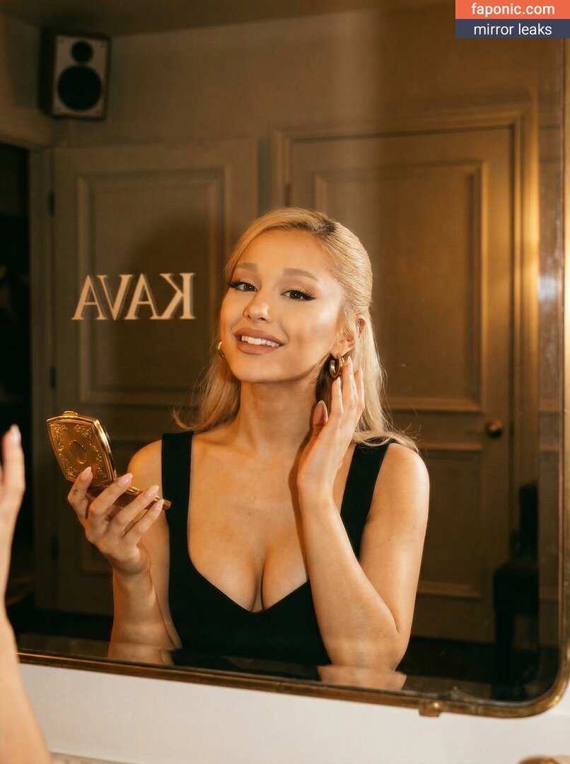 Ariana Grande, arianagrande, biancasotelo14 Meztelen kiszivárgások OnlyFans Fotó #223