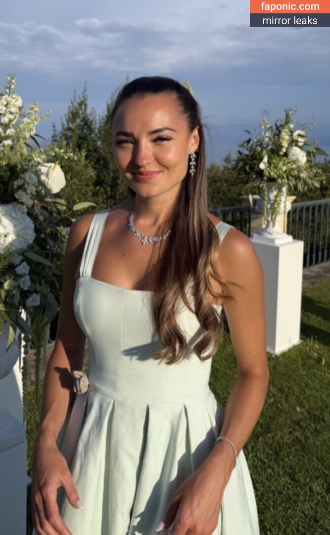 Crystal Wright, itscrystalwright, madelenewright Meztelen kiszivárgások OnlyFans Fotó #7