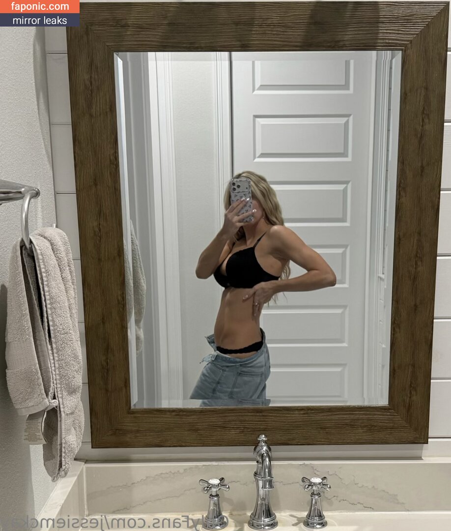 Billie Kay, Cassie Lee, Jess McKay, Peyton Royce, cassielee Meztelen kiszivárgások OnlyFans Fotó #6