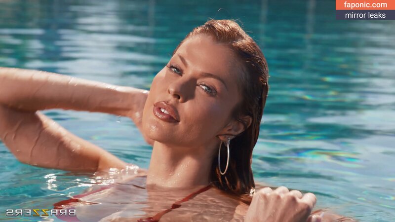 Elly Clutch, PeachGoneWild, ellyclutch Meztelen kiszivárgások OnlyFans Fotó #178
