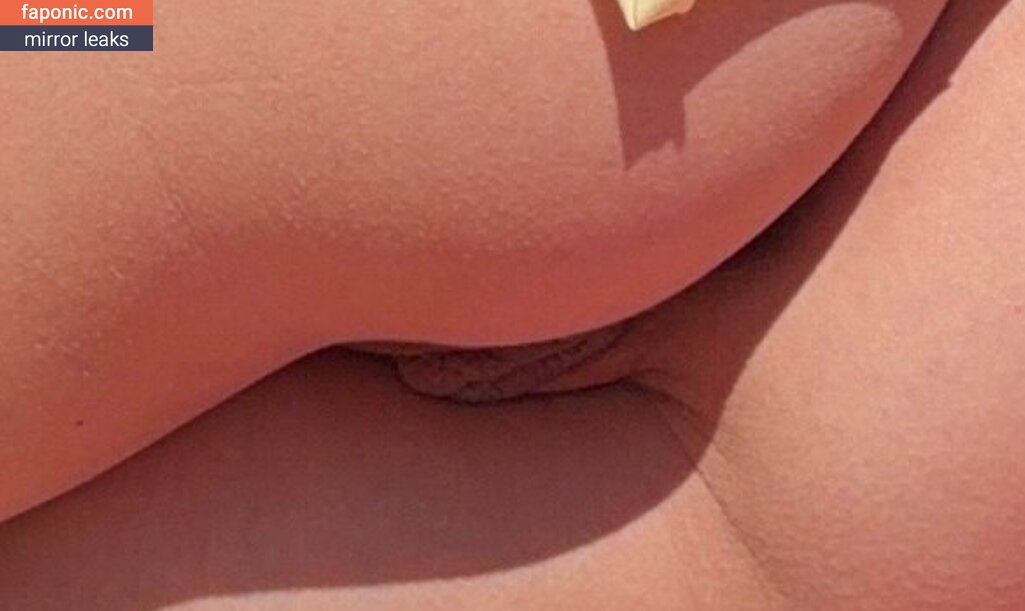 HaeSicks, Shaelynnjade, biancasotelo14 Meztelen kiszivárgások OnlyFans Fotó #540