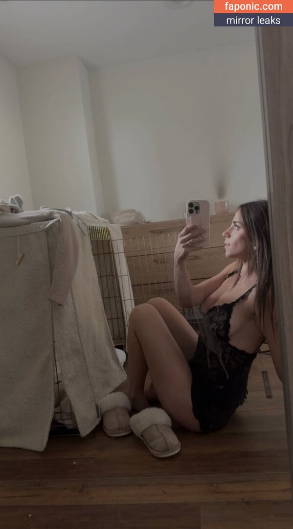 Sofia Crnilovic, https: Meztelen kiszivárgások  Fotó #1