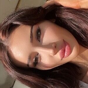 Molly Eskam