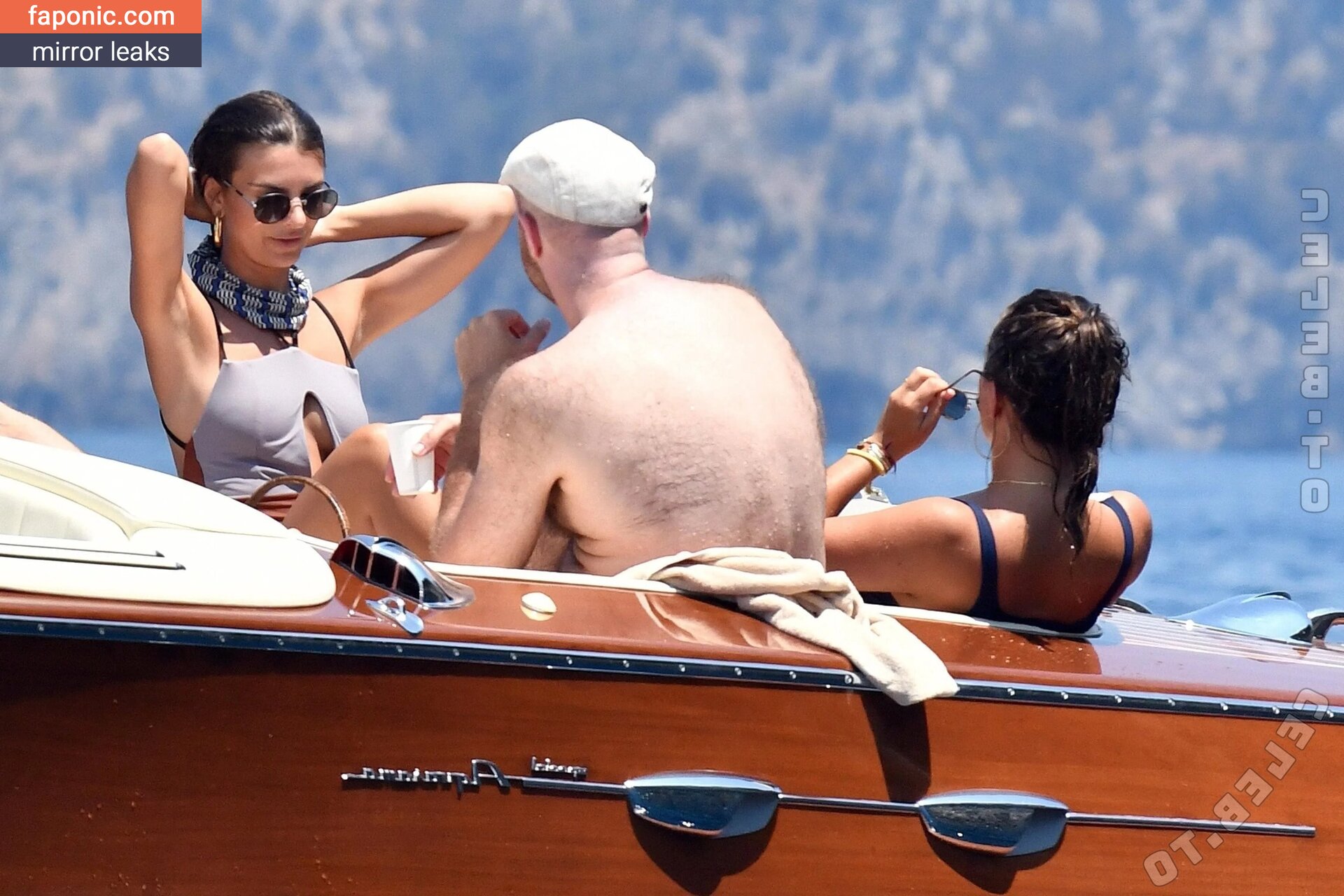 Emily Ratajkowski
