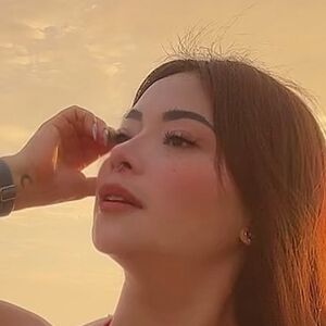 Luguerreroficial10 Hotwife
